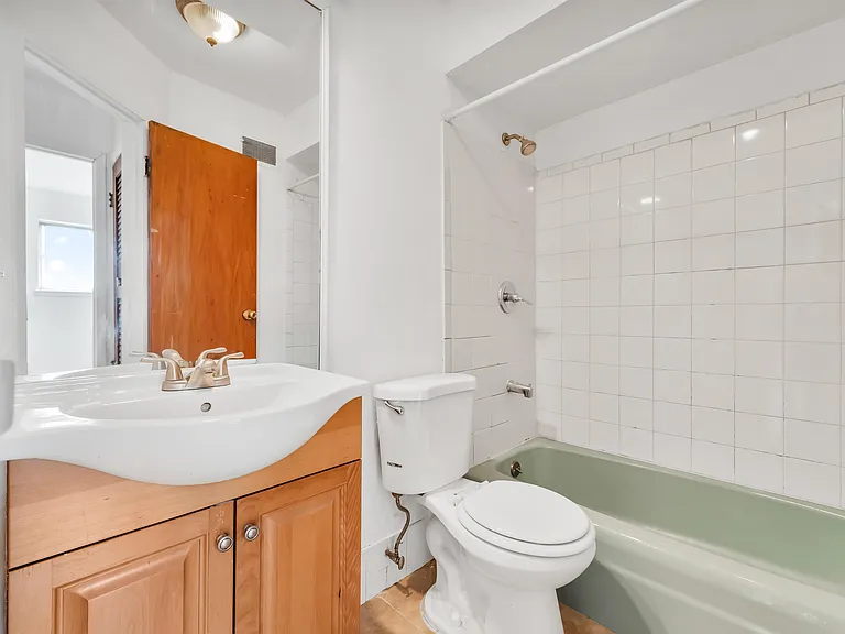 30 Skyline Dr #3 — Photo 23