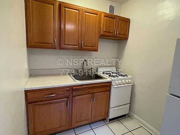 2nd image of 1410 W Chase Ave #103