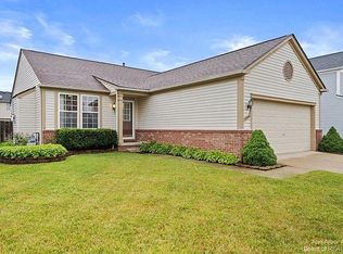 7704 Henley Dr, Ypsilanti, MI