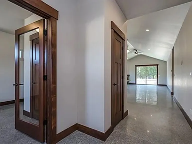 461 Odonnell Dr — Photo 4