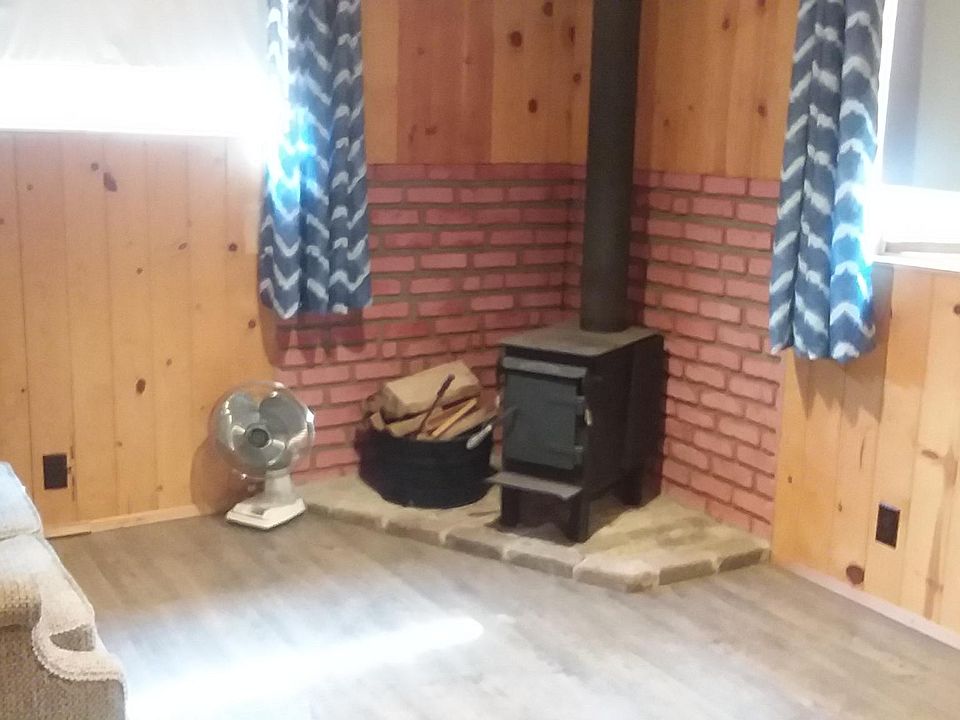 1st image of 591 NE Haven Way