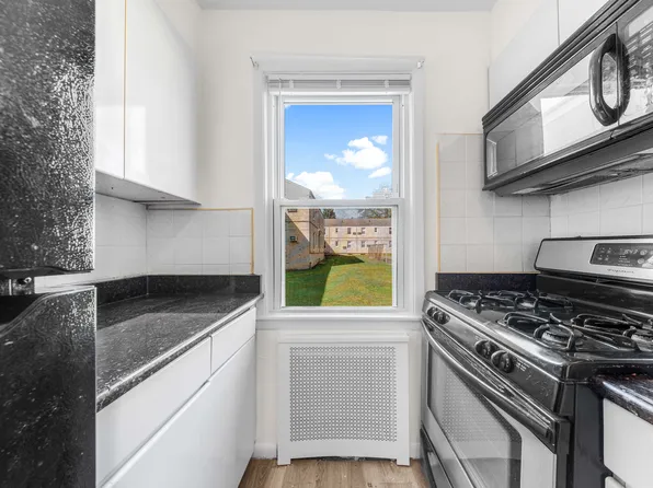 71-46 Little Neck Parkway image 1 of 13