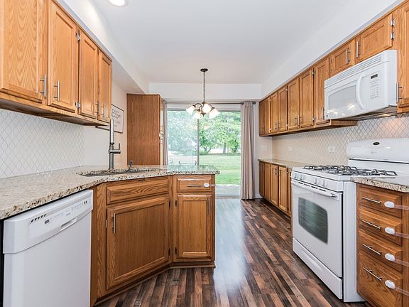 3rd image of 2370 County Farm Ln #0