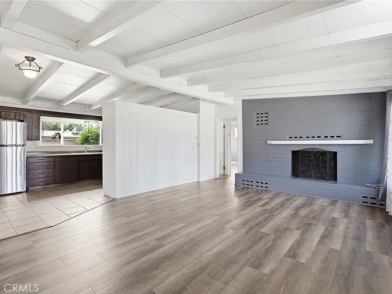 40861 Whittier Ave — Photo 4