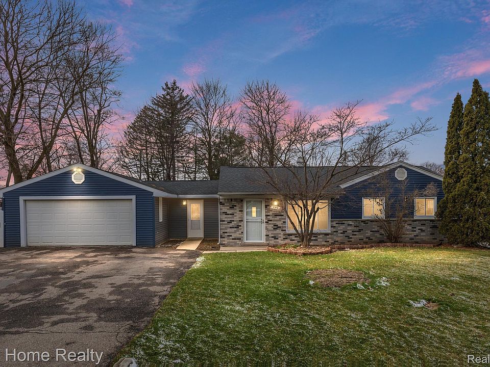 1st image of 139 Fernbarry Dr