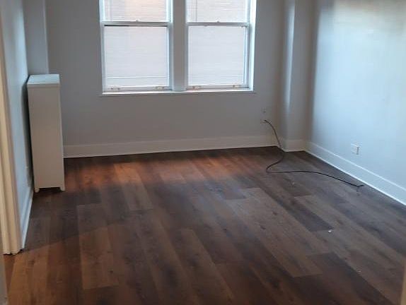 3rd image of 534 W Stratford Pl #906