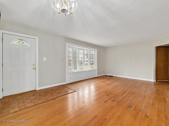 3rd image of 5344 S Ashland Ave
