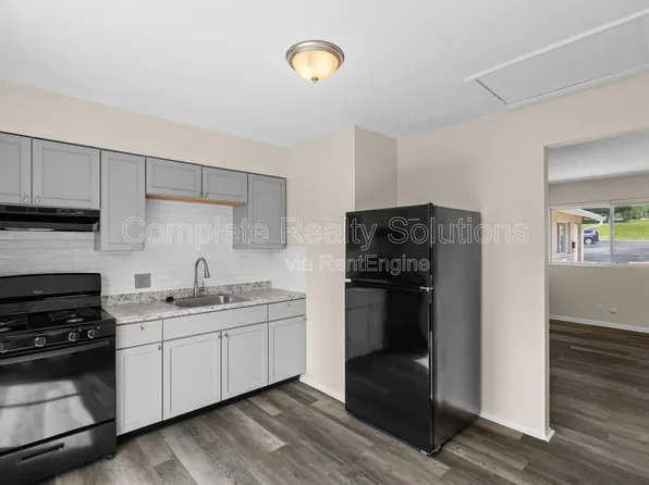 2323 Woodson Rd APT I, Saint Louis, MO 63114