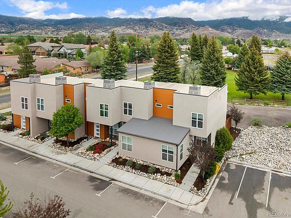 3rd image of 1001 Dezi Drive #E