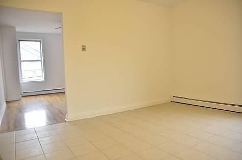4th image of 171 Pine St Floor 2