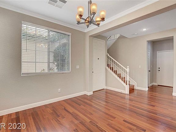 4th image of 5547 Spruce Hill Ct