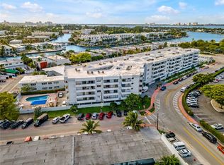 7300 Wayne Ave APT 513, Miami Beach, FL 33141