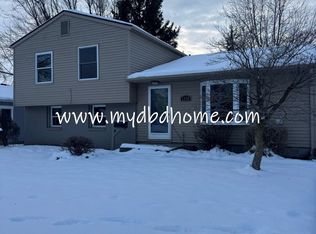 1350 Bethany Ln, Fort Wayne, IN 46825