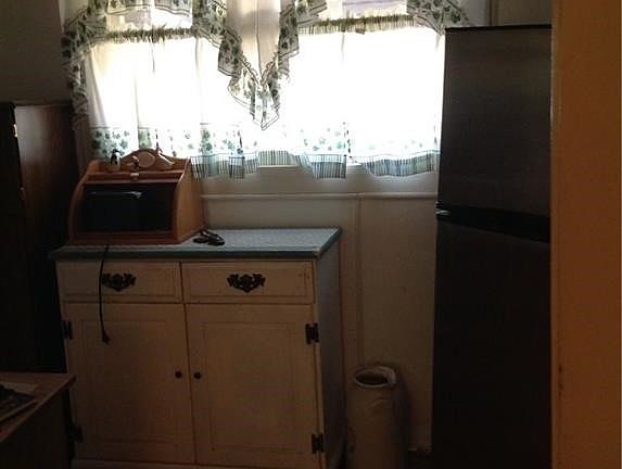 2nd image of 1505 Clemmens Ave