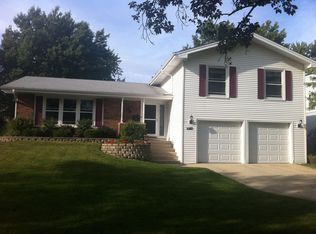 1080 Cobble Hill Ct, Hoffman Estates, IL 60169