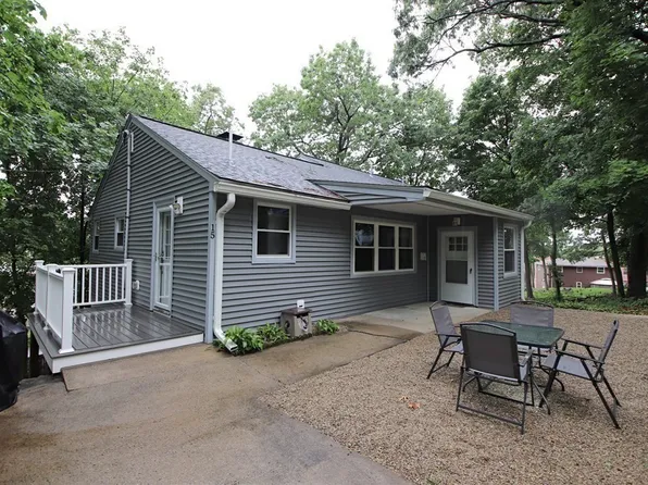 15 Stevens Ave, Saugus, MA 01906