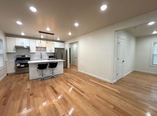 9 Bartlett St APT 1, Somerville, MA 02145
