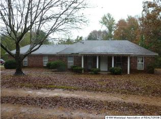 94 Miracle Temple Rd, Byhalia, MS 38611