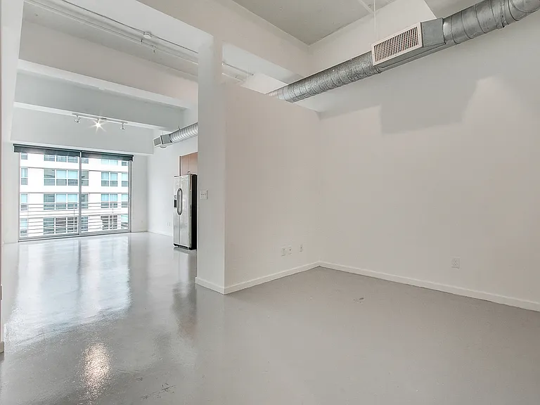 Packard Lofts — Photo 42
