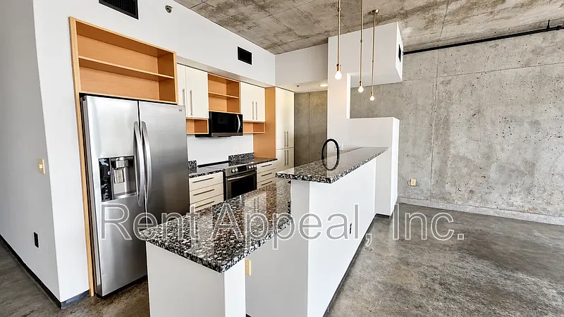 1 bed, 1.0 bath, 960 sqft, $1,850 — Photo 2