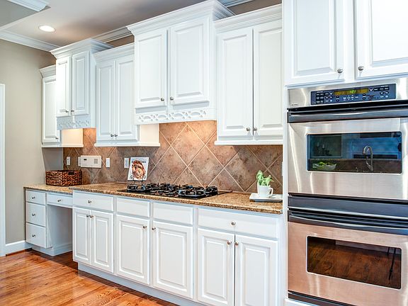 Gas Cook Top/Double Ovens
