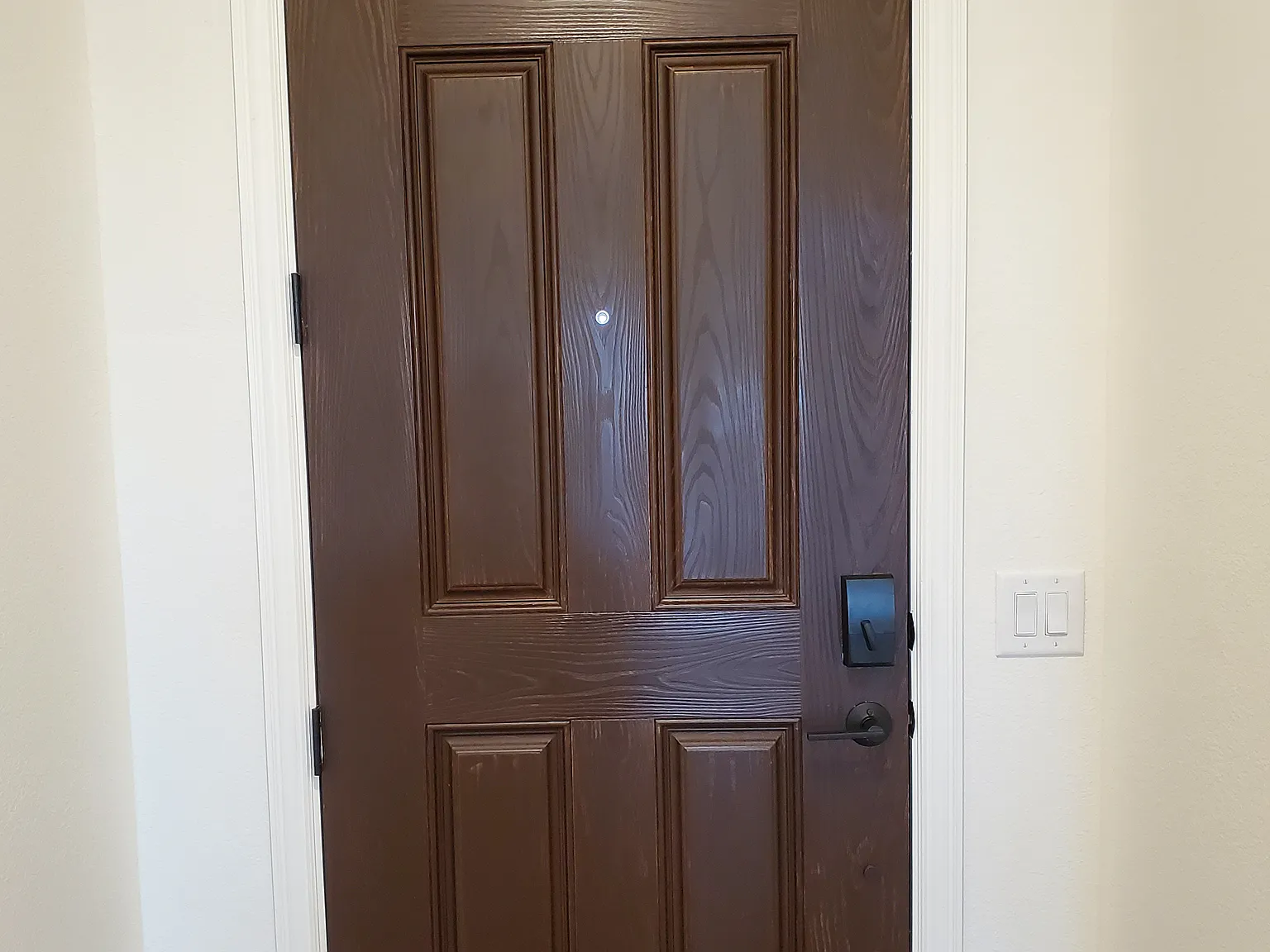 5 bed, 3303 sqft, $3,750 — Photo 2