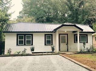 914 Narva Rd, Hendersonville, NC 28792