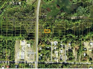 1307 NE 1st St #10, Carrabelle, FL 32322