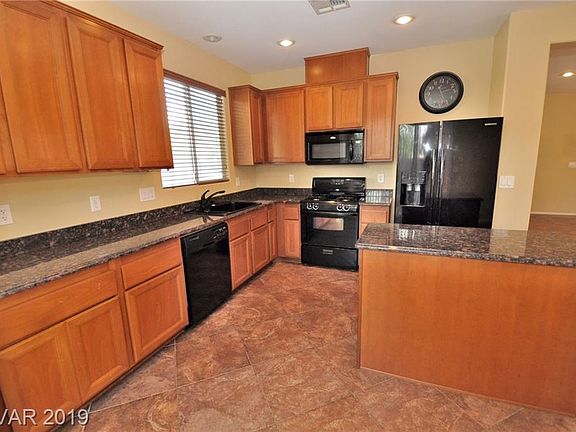 3rd image of 10085 Trotter Peak St
