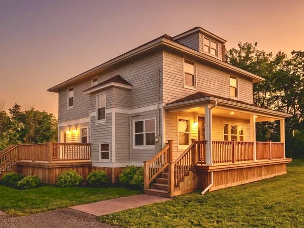 7481 Trans Canada Hwy, Cornwall, PE C0A 1H8