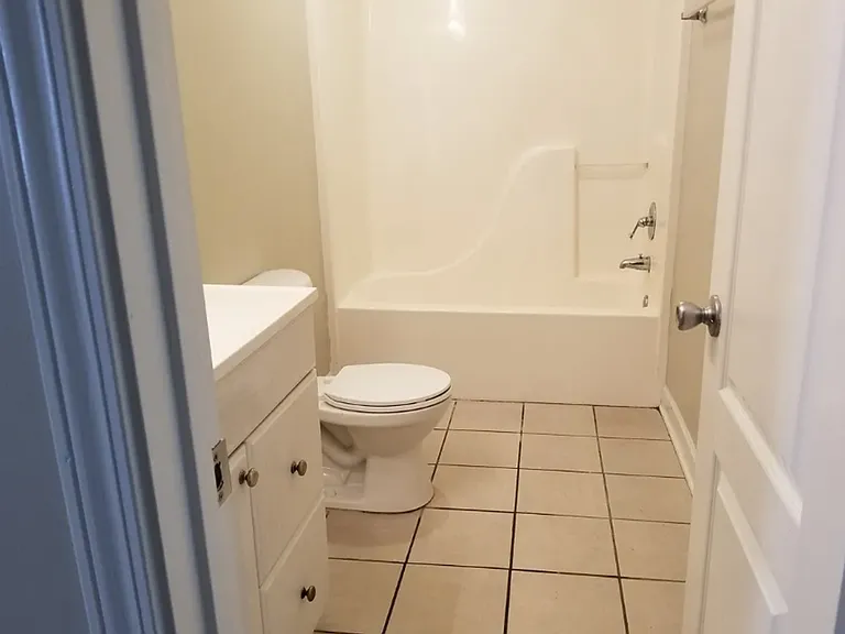 40 Ivy Hill Dr — Photo 6