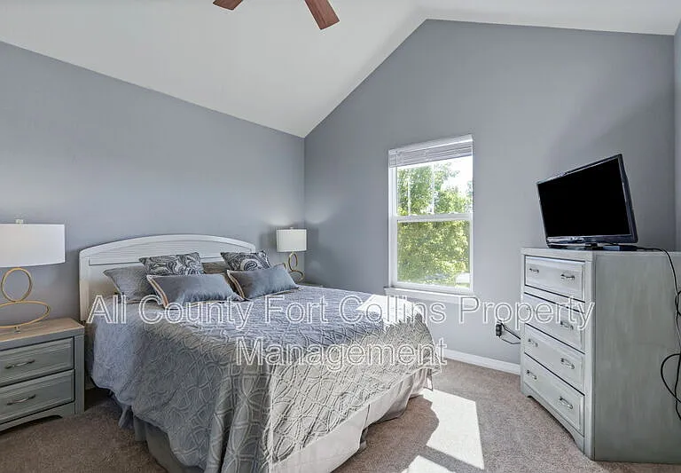 2333 Windrow Dr — Photo 13