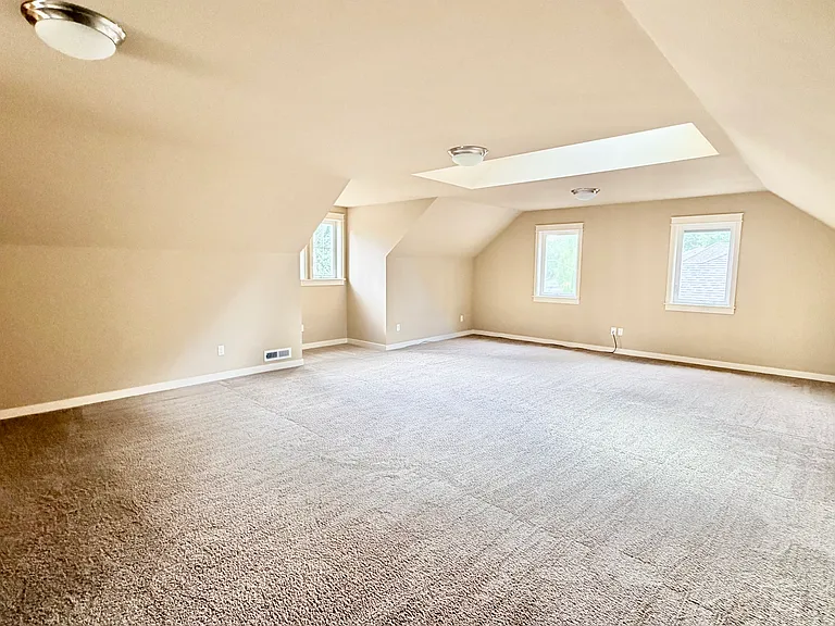 27142 SE 13th St — Photo 35