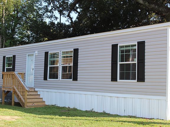 3rd image of 901 Massachusetts Ave Lot 98