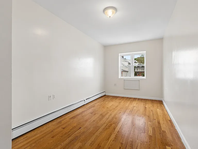 735 E 229th St #2 — Photo 10