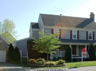 6566 Forsythia St, Springfield, VA 22150
