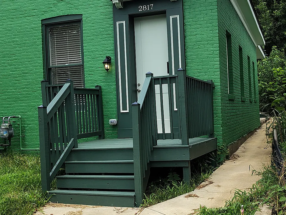 2817 Portland Ave