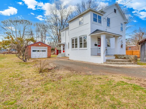 26 Water Street, Guilford, CT 06437
