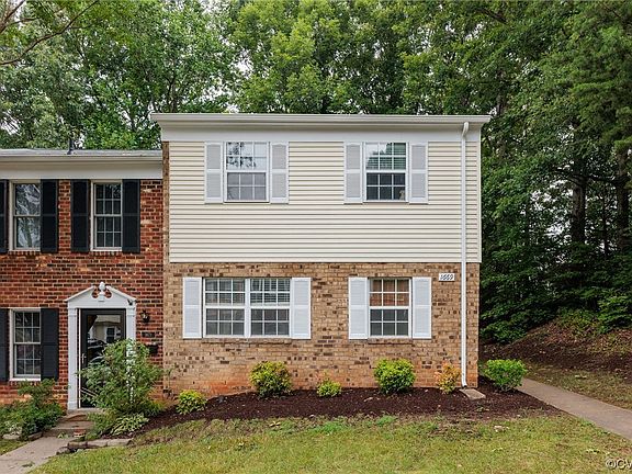 3rd image of 1669 Independence Ct