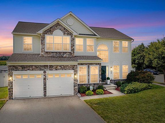 2nd image of 273 Northfield Way