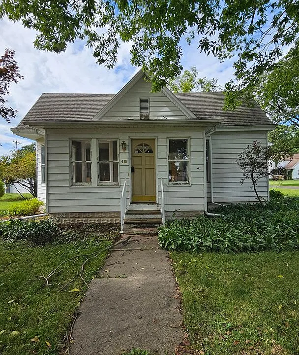 415 N Maple Ave