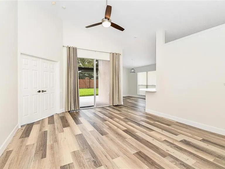 1820 Burchstone Dr — Photo 13