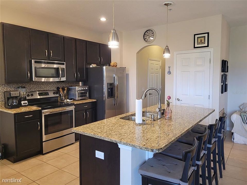 1st image of 2355R Seven Oaks Dr