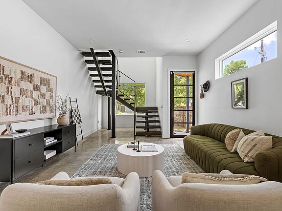 2nd image of 3401 Werner Ave #1