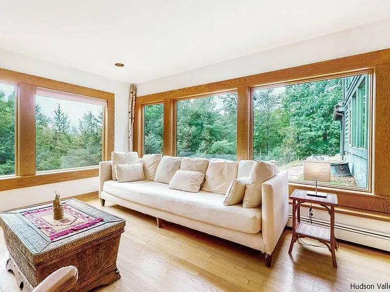 376 Abbey Rd — Photo 9