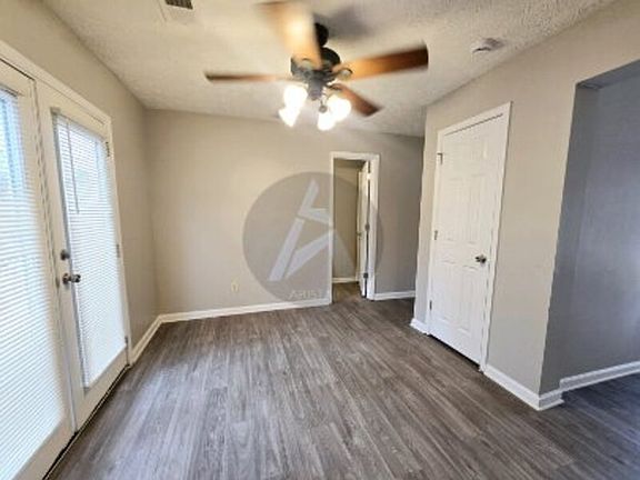 5th image of 1836 Potomac Pl