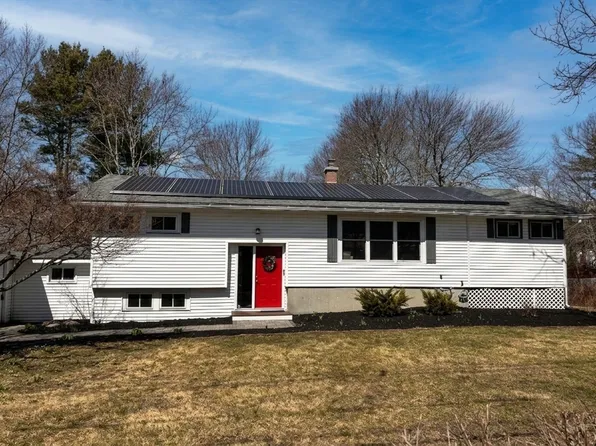 237 Davis Rd, Bedford, MA 01730