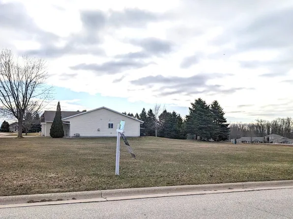 Torrison Dr #1, Valders, WI 54245