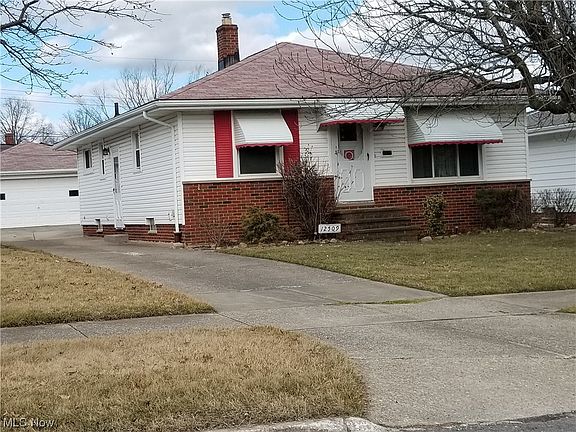 2nd image of 12509 Oakview Blvd