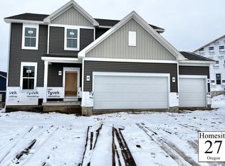 1098 Oregon Parks Ave, Oregon, WI 53575